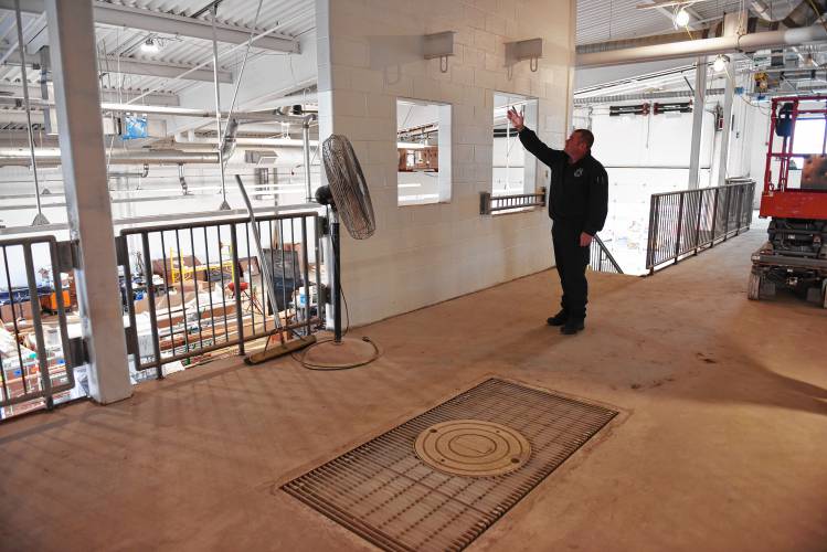 Built-in windows and a manhole for simulated rescues in the main apparatus bay.