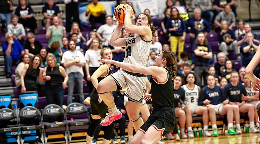 Smith College's Jessie Ruffner goes in for a layup against Wartburg during the semifinals of the NCAA Div. 3 Women's Basketball Championship in Columbus, Ohio on Thursday.