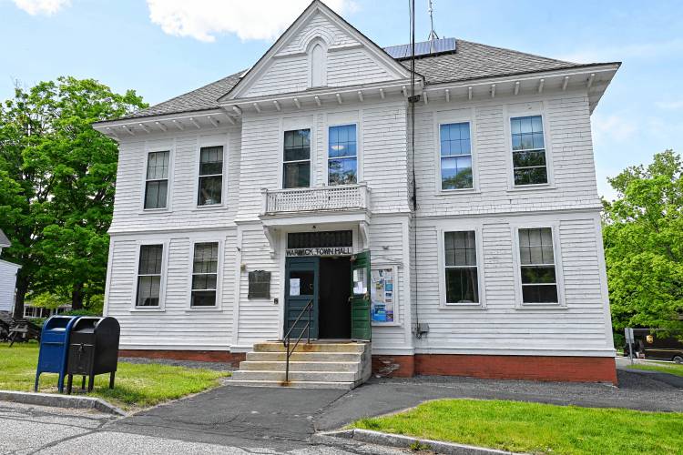 Warwick Town Hall.