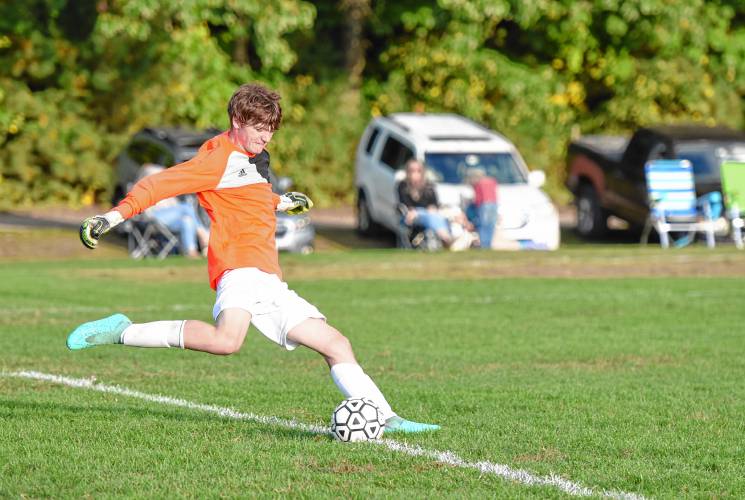 Mahar goalkeeper Brayden Gates lines up a goal kick during the second half of the Seantors’ 2-0 loss to Easthampton on Wednesday afternoon at Nonotuck Park.