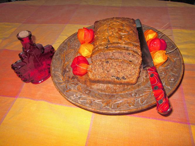 In honor of the Cider Days celebrations this weekend, I share with readers this apple bread recipe, one of my standbys, which was adapted from a zucchini recipe given to me by a neighbor decades ago.